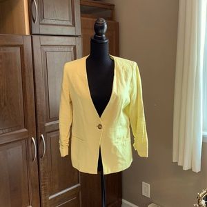 SOLD 3/4 Sleeve Linen Blazer 🌼🌷